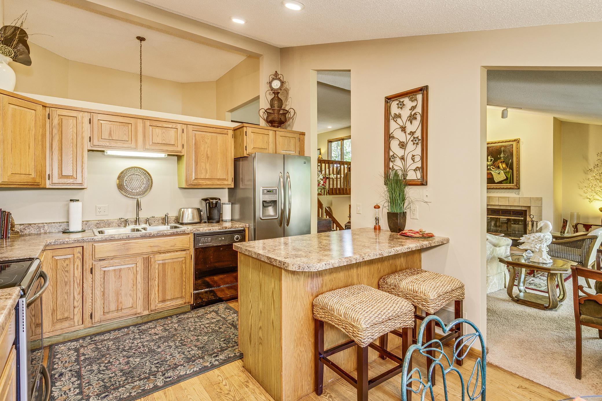 6831 Stonewood Court Eden Prairie, MN 55346 - Photo 22 of 48