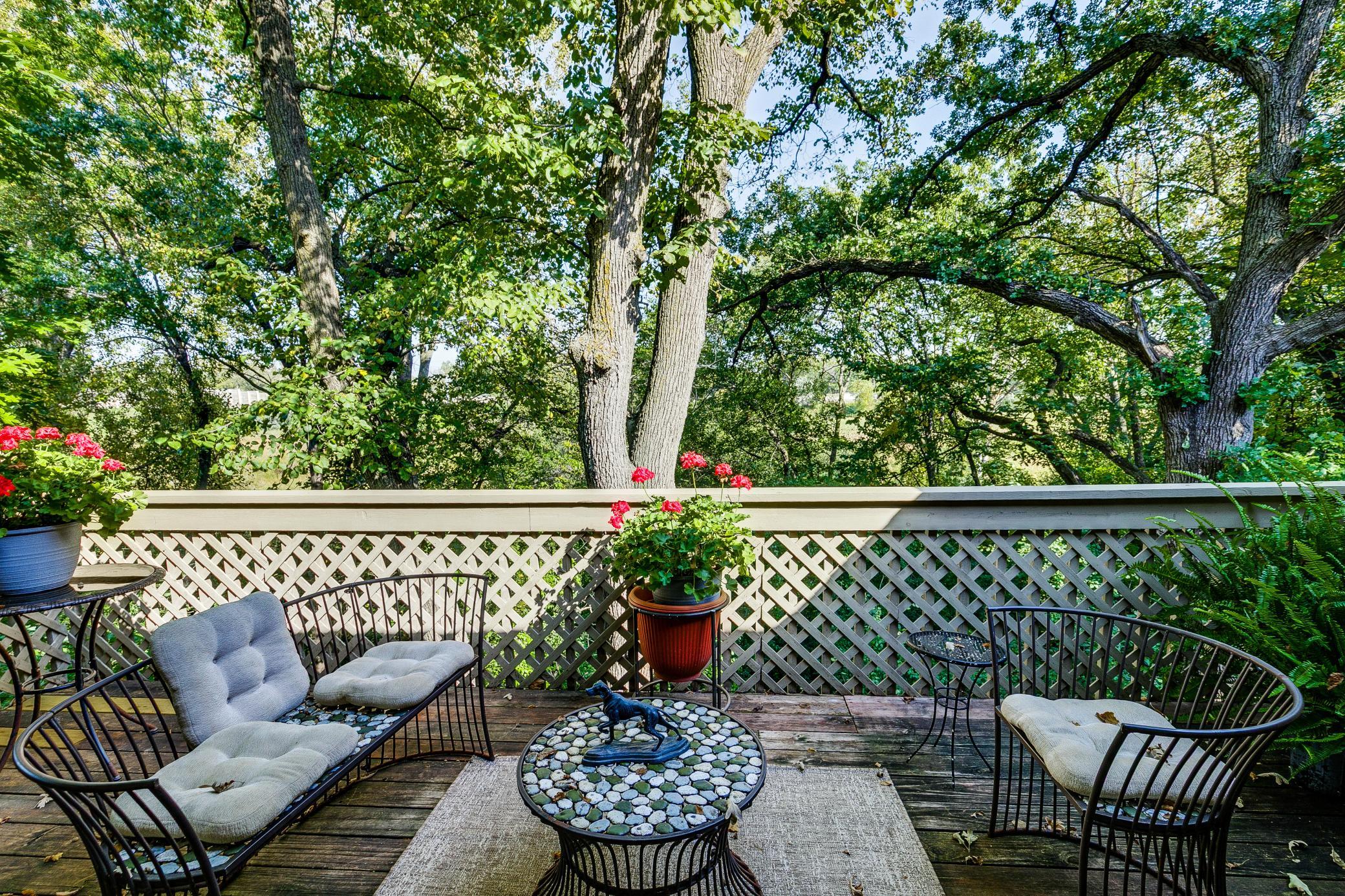 6831 Stonewood Court Eden Prairie, MN 55346 - Photo 4 of 48