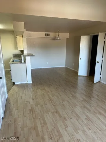 $1,150 | 1150 North Buffalo Drive, Unit 2040, Las Vegas, NV 89128
