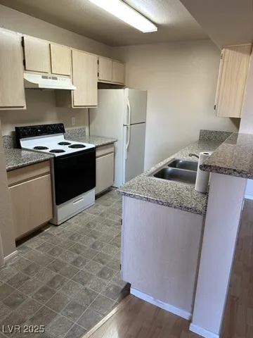 $1,150 | 1150 North Buffalo Drive, Unit 2040, Las Vegas, NV 89128