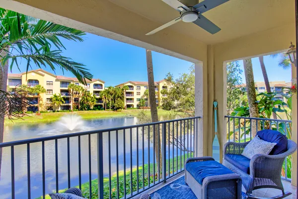 $2,900 | 400 Uno Lago Drive, Unit 204, Juno Beach, FL 33408