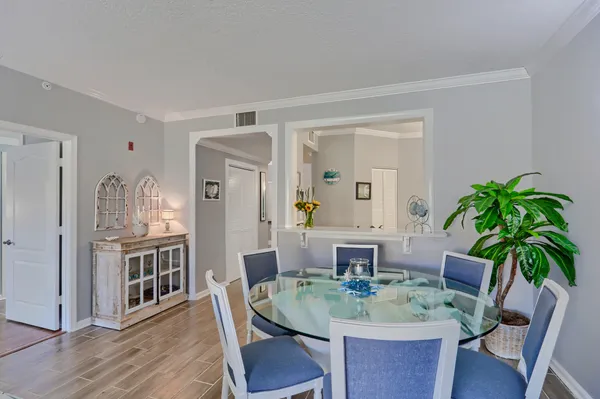 $2,900 | 400 Uno Lago Drive, Unit 204, Juno Beach, FL 33408