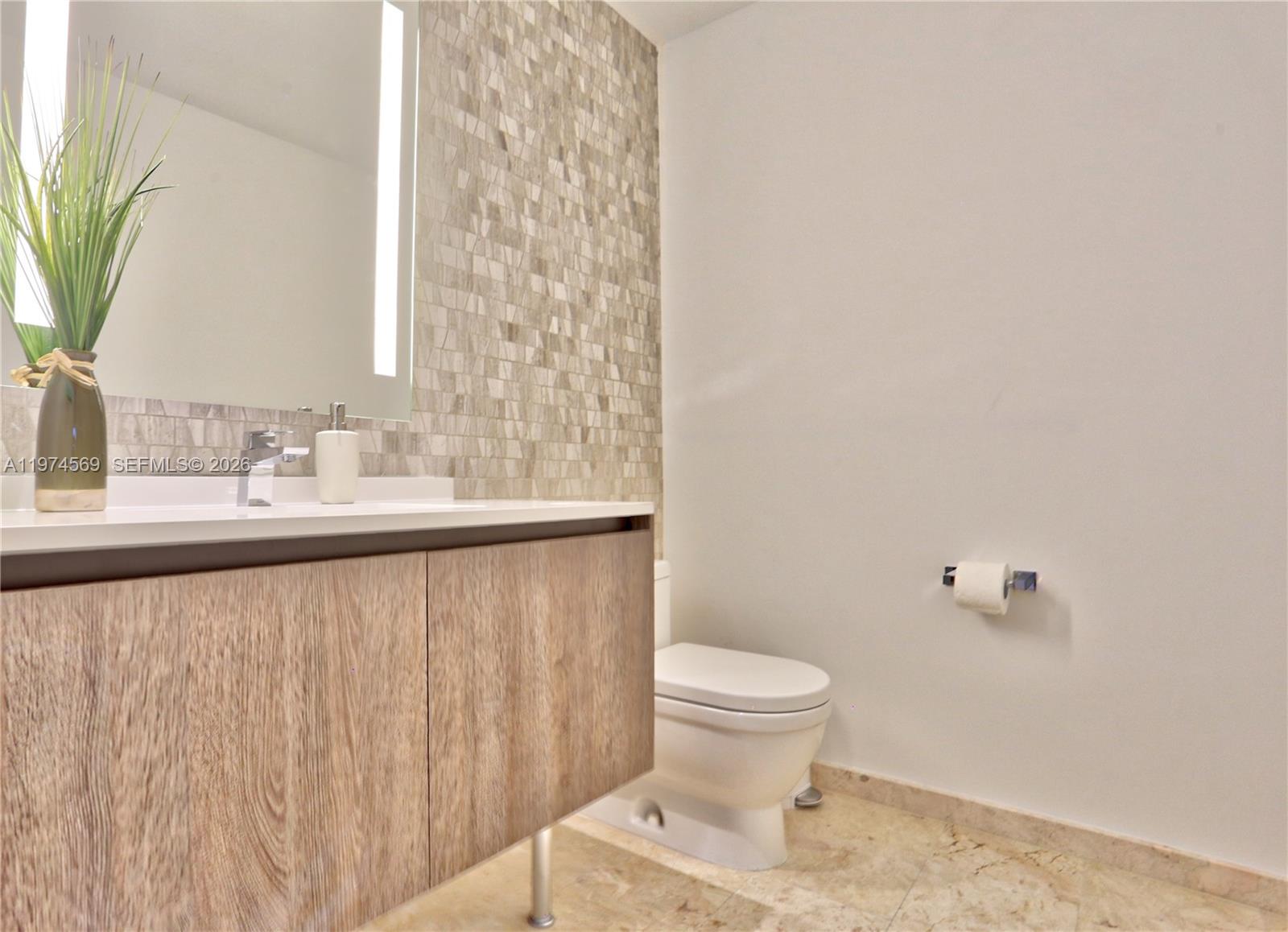 88 Southwest 7th Street, Unit 3805 Miami, FL 33130 - Photo 11 of 15