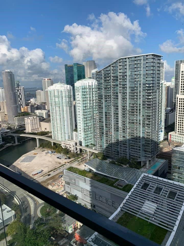 88 Southwest 7th Street, Unit 3805 Miami, FL 33130 - Photo 12 of 15
