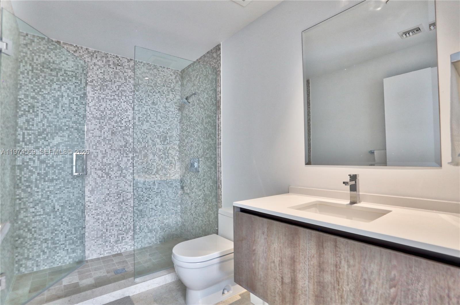 88 Southwest 7th Street, Unit 3805 Miami, FL 33130 - Photo 10 of 15