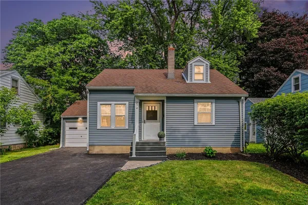 $199,900 | 274 Newton Road, Greece, NY 14626
