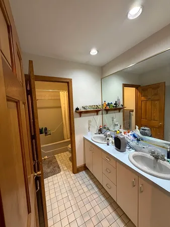 $689,000 | 316 Walnut Plain Road, Rochester, MA 02770