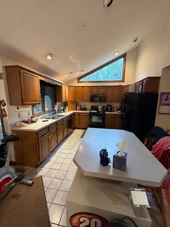 $689,000 | 316 Walnut Plain Road, Rochester, MA 02770