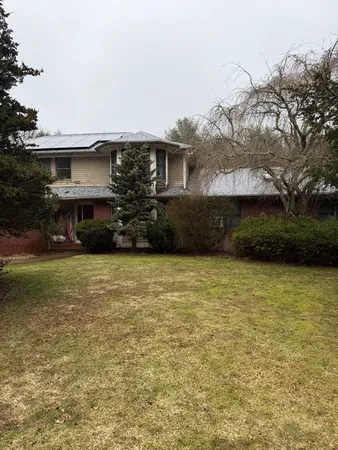 $689,000 | 316 Walnut Plain Road, Rochester, MA 02770