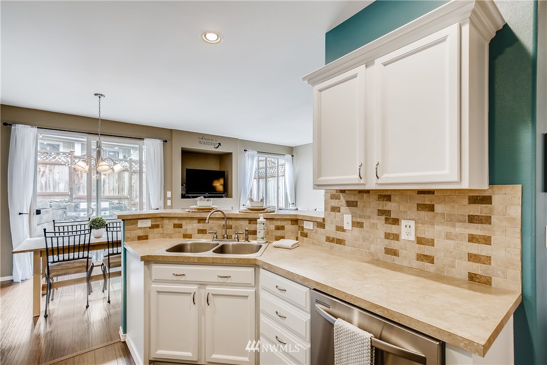 2901 Southeast 10th Street, Unit 1005 Renton, WA 98058 - Photo 5 of 15 Gallery Image 5