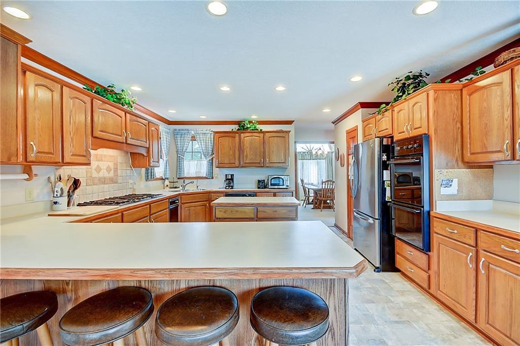 9860 South McGregor Road Indianapolis, IN 46259 - Photo 12 of 24 Gallery Image 12