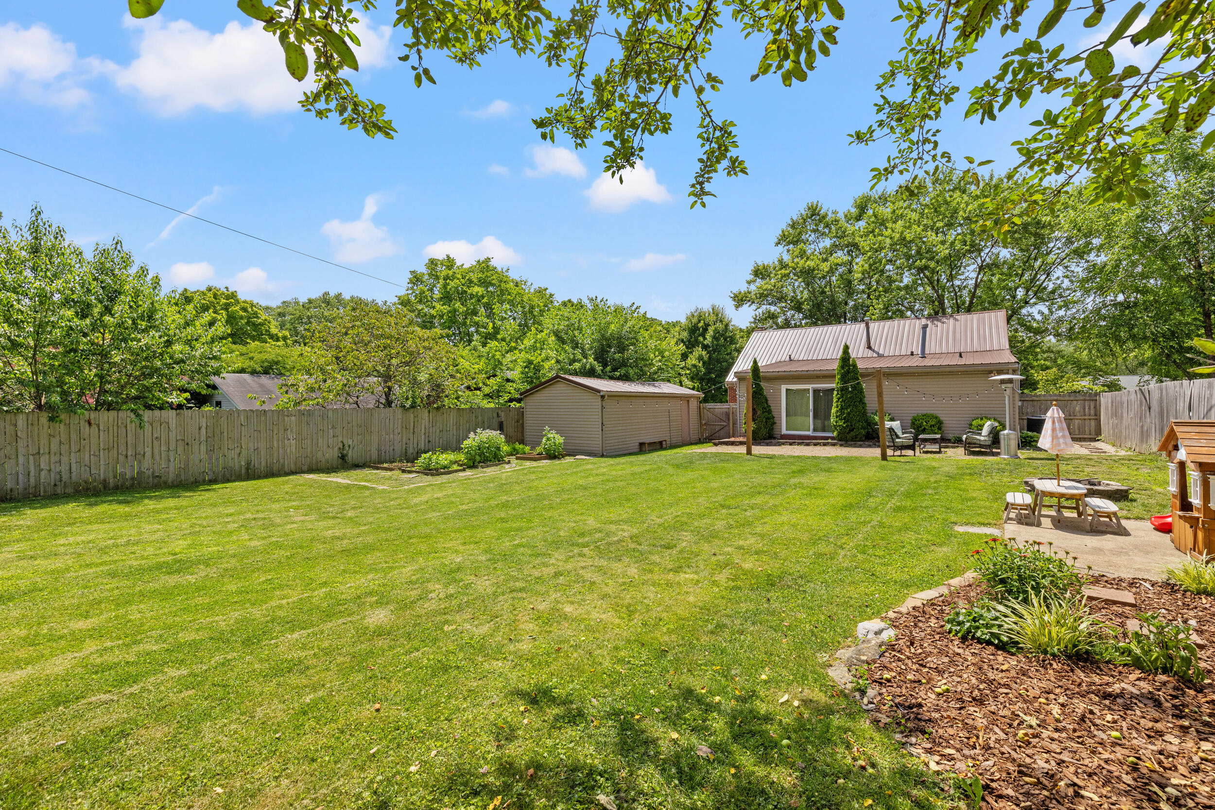 1828 Yorktown Road Lexington, KY 40504 - Photo 28 of 32 img_9334