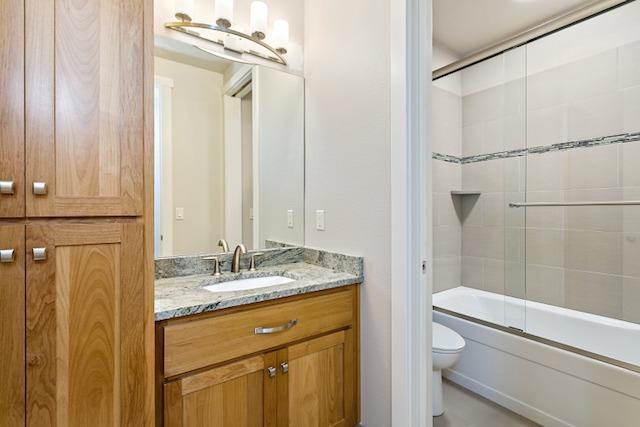 116 North 3rd Street Talent, OR 97540 - Photo 20 of 22 Second bath in hallway