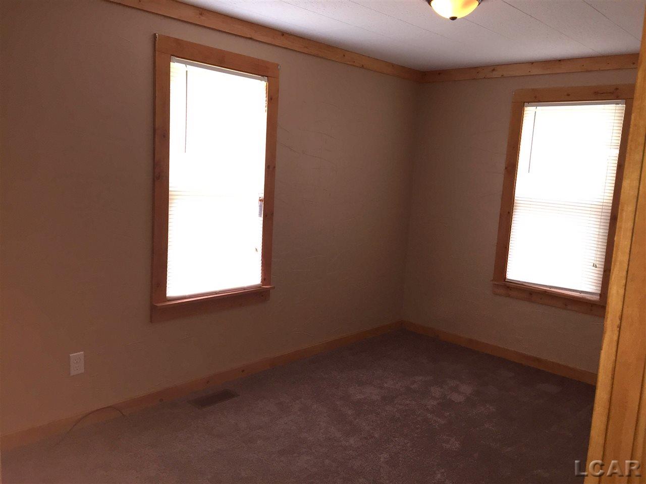 1218 East Valley Road Adrian, MI 49221 - Photo 14 of 22