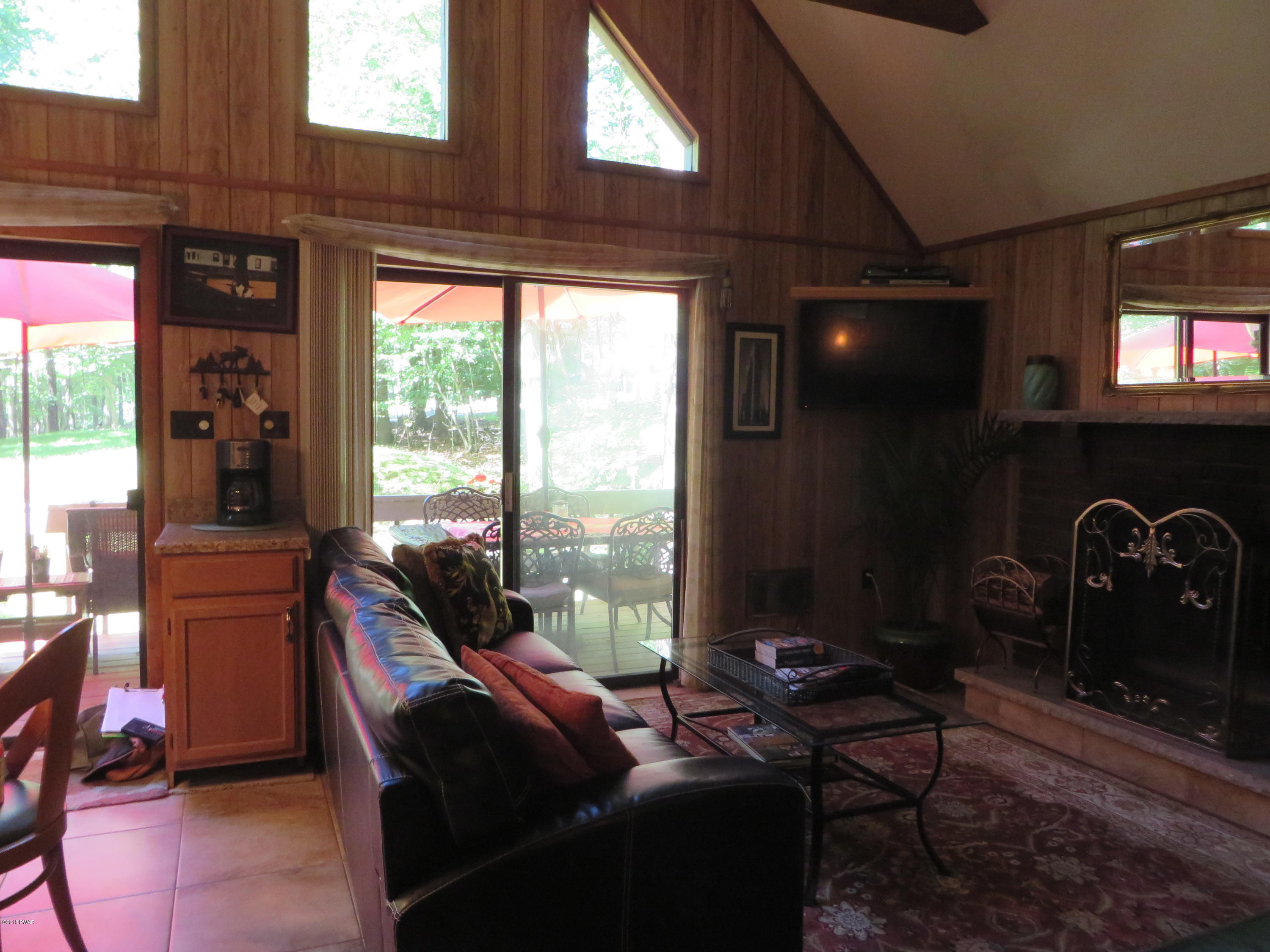 2112 Eagle Path Bushkill, PA 18324 - Photo 13 of 46