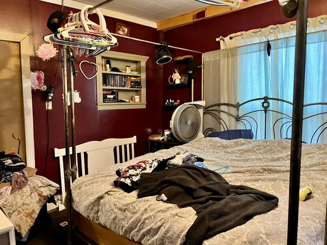 $24,900 | 843 East Seminary Avenue, Hoopeston, IL 60942