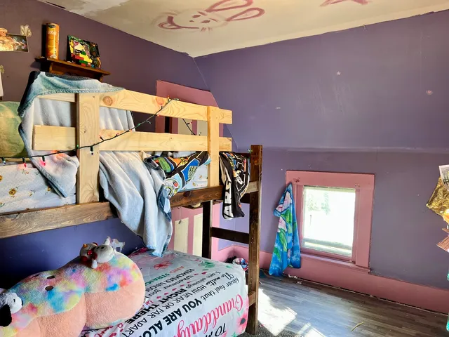 $24,900 | 843 East Seminary Avenue, Hoopeston, IL 60942