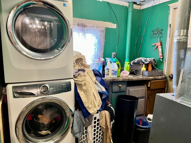 $24,900 | 843 East Seminary Avenue, Hoopeston, IL 60942