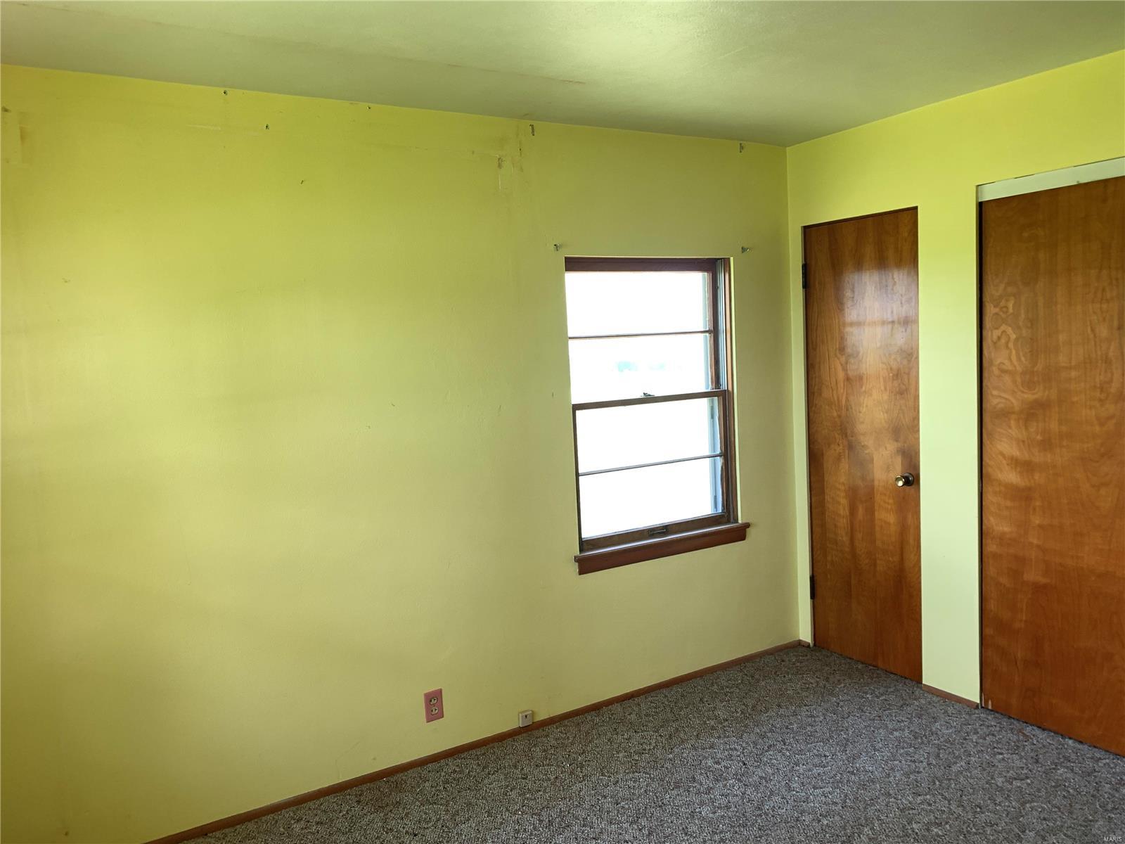 20742 Staunton Road Staunton, IL 62088 - Photo 12 of 23