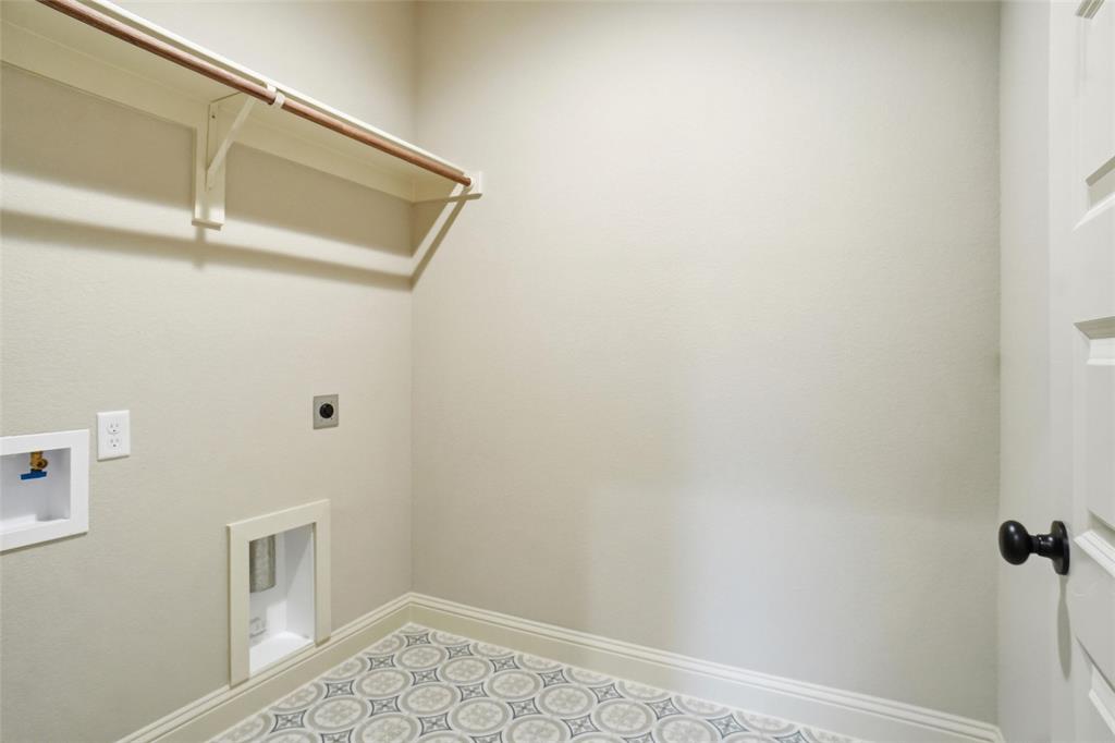 201 Legacy Boulevard Weatherford, TX 76085 - Photo 15 of 25 a view of small space with racks on the wall
