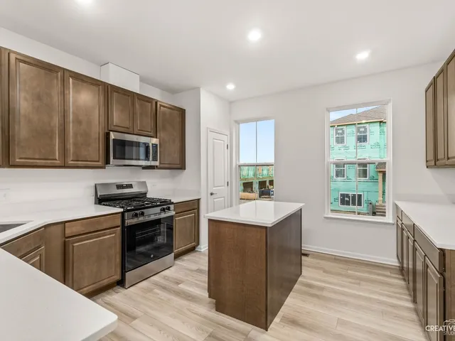 $2,900 | 14946 South Dyer Lane, Plainfield, IL 60544