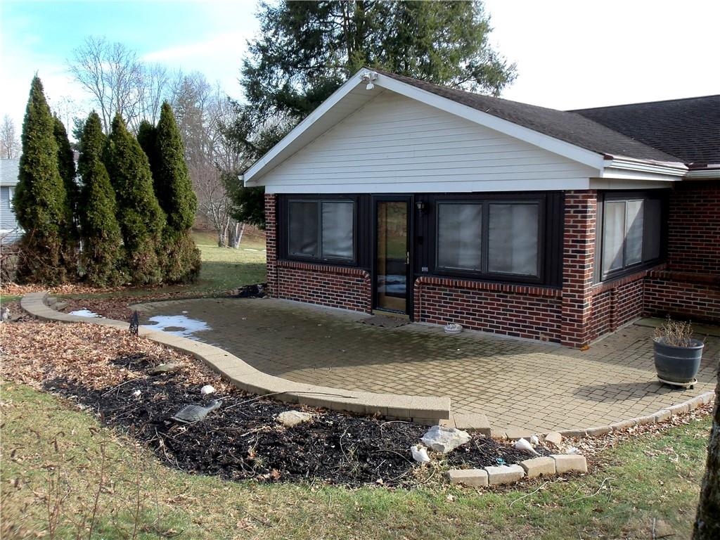 145 Wren Way Washington, PA 15301 - Photo 3 of 37