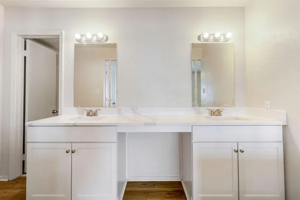 $1,940 | 452 Matterhorn Street, Cedar Hill, TX 75104