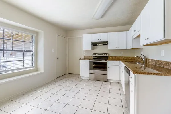 $1,940 | 452 Matterhorn Street, Cedar Hill, TX 75104