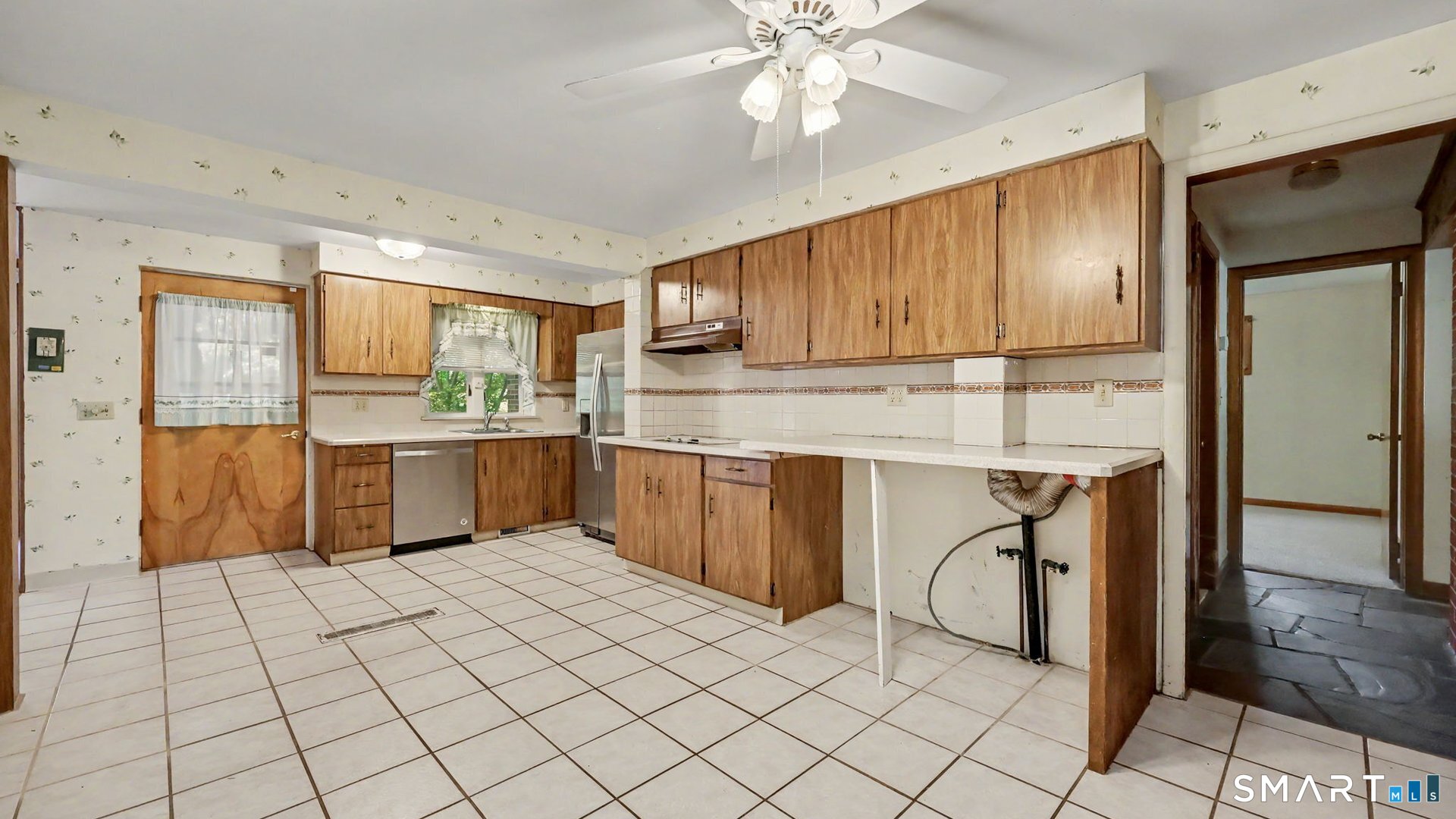144 Maple Street Seymour, CT 06483 - Photo 13 of 40