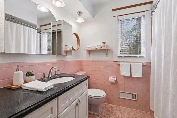 $599,000 | 609 Waterman Circle, Edina, MN 55343