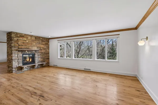 $599,000 | 609 Waterman Circle, Edina, MN 55343