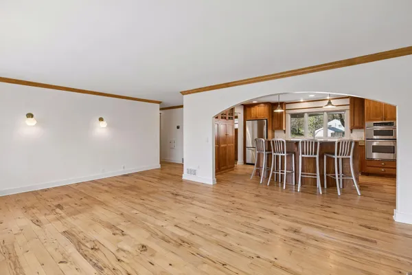 $599,000 | 609 Waterman Circle, Edina, MN 55343