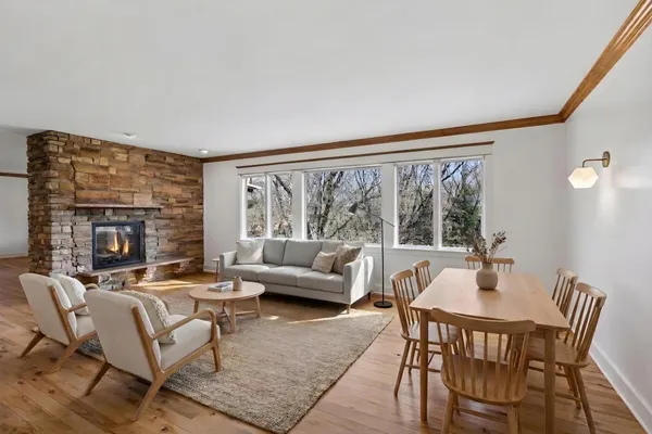 $599,000 | 609 Waterman Circle, Edina, MN 55343