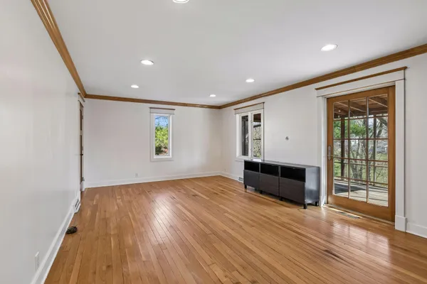 $599,000 | 609 Waterman Circle, Edina, MN 55343