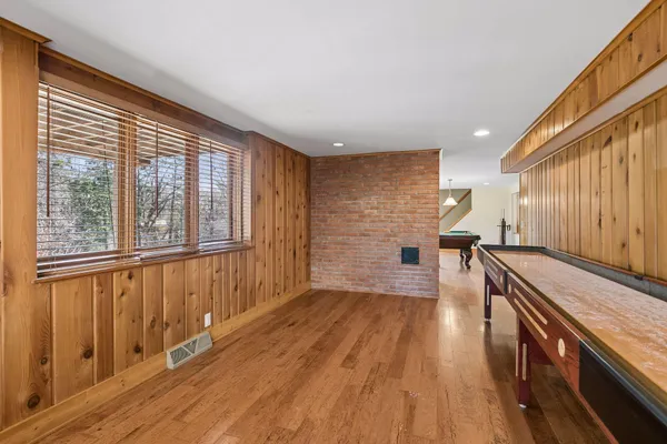 $599,000 | 609 Waterman Circle, Edina, MN 55343