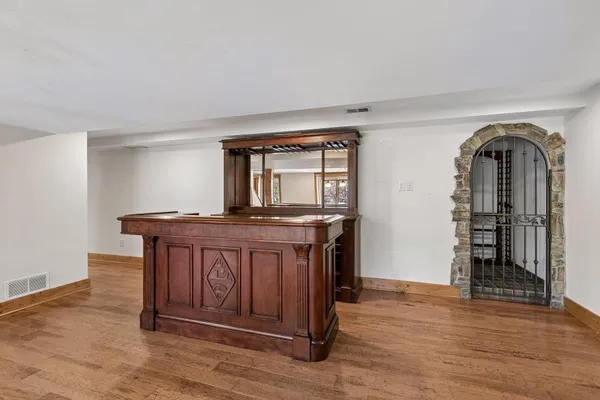 $599,000 | 609 Waterman Circle, Edina, MN 55343