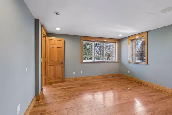 $599,000 | 609 Waterman Circle, Edina, MN 55343