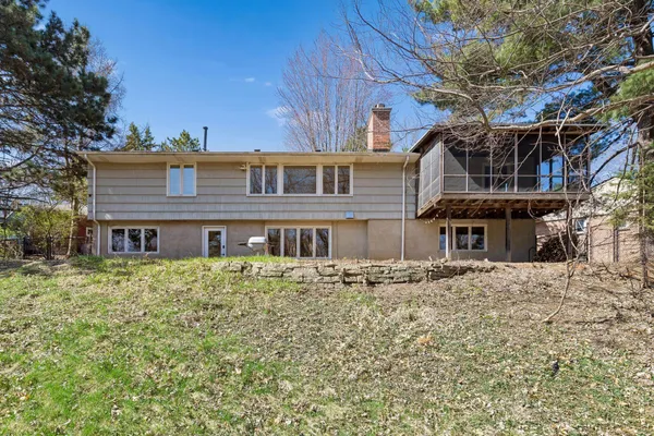 $599,000 | 609 Waterman Circle, Edina, MN 55343