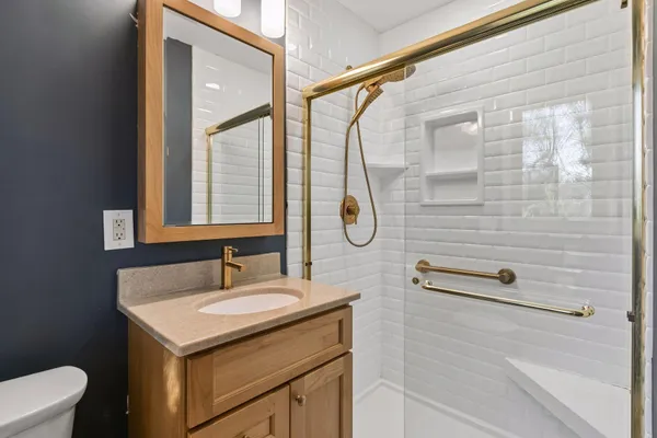 $599,000 | 609 Waterman Circle, Edina, MN 55343