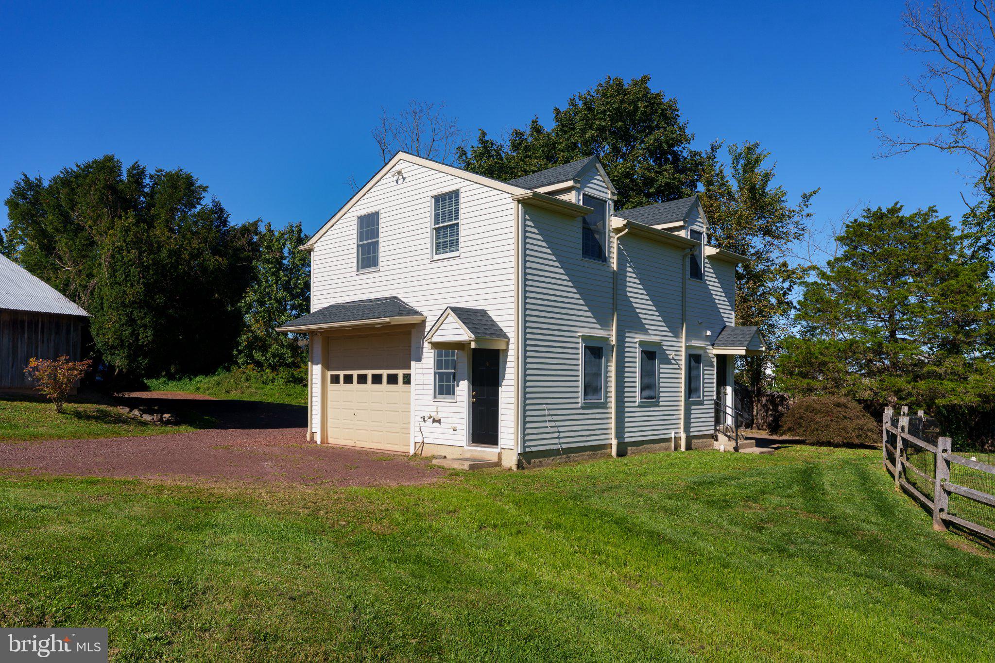 3054 Old York Road Furlong, PA 18925 - Photo 29 of 44 Office/Studio with heated and cooled garage