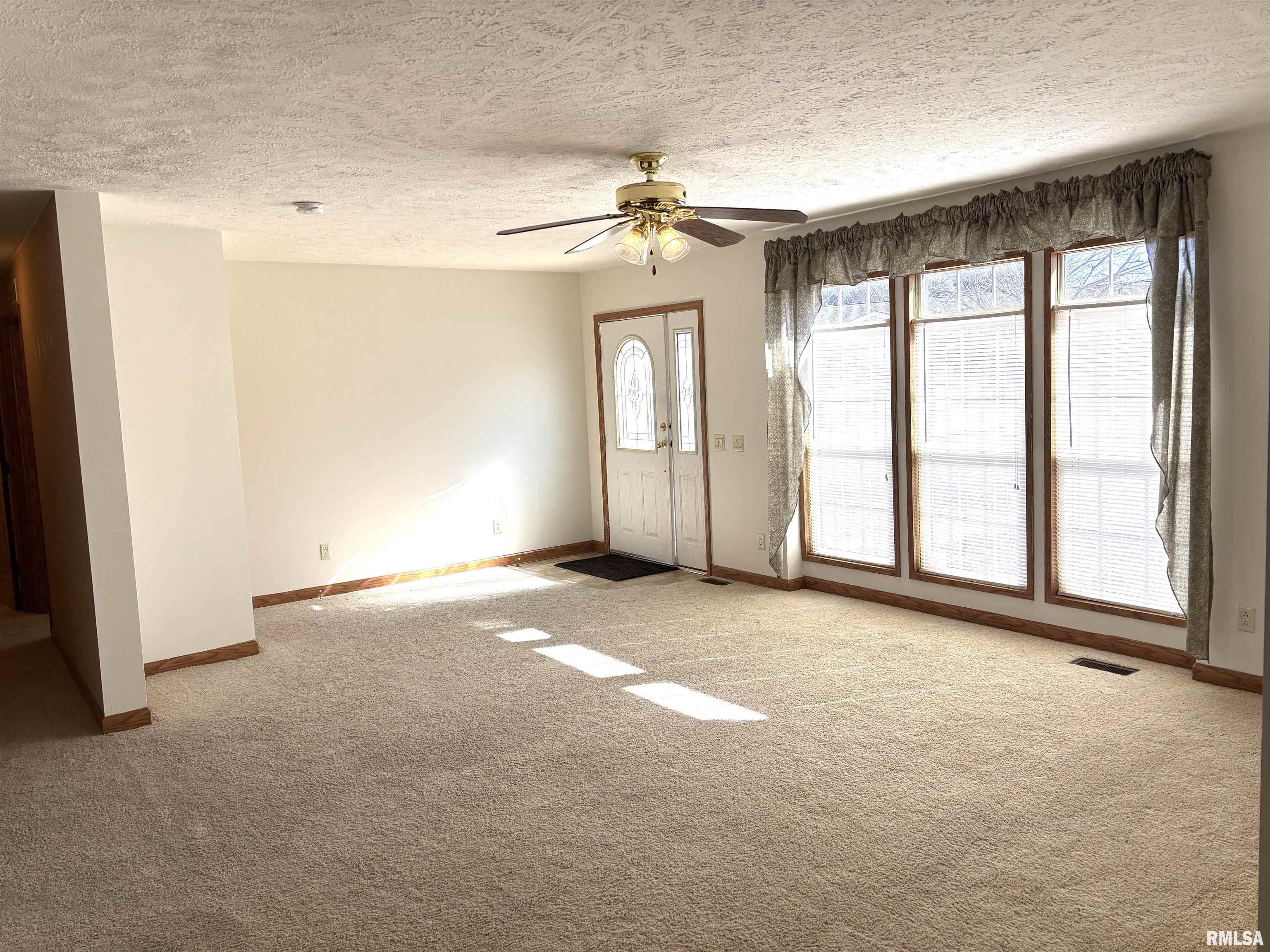 2800 Vía Rosso, Unit 134 Springfield, IL 62703 - Photo 12 of 64 Gallery Image 12