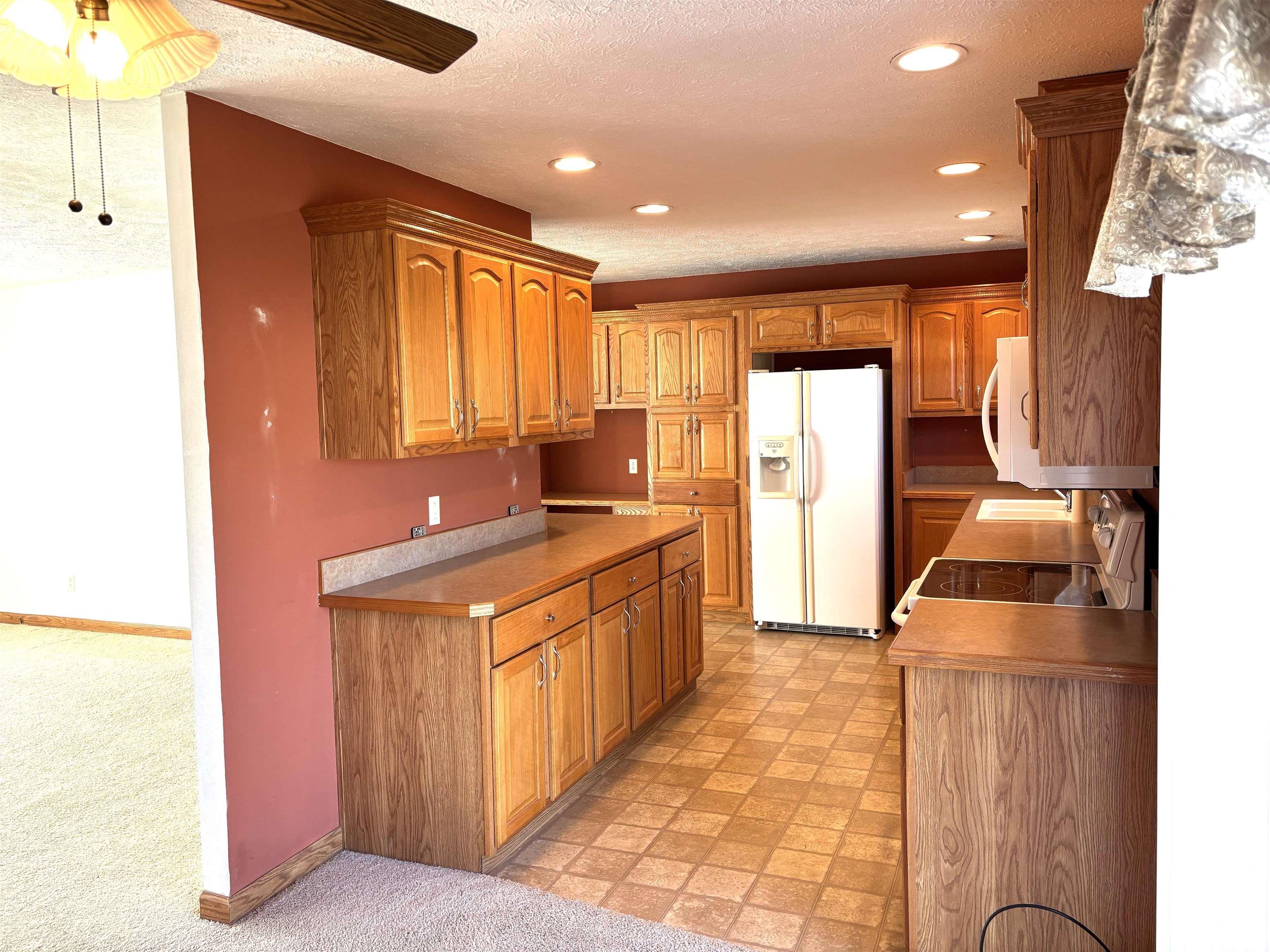 2800 Vía Rosso, Unit 134 Springfield, IL 62703 - Photo 16 of 64 Gallery Image 16