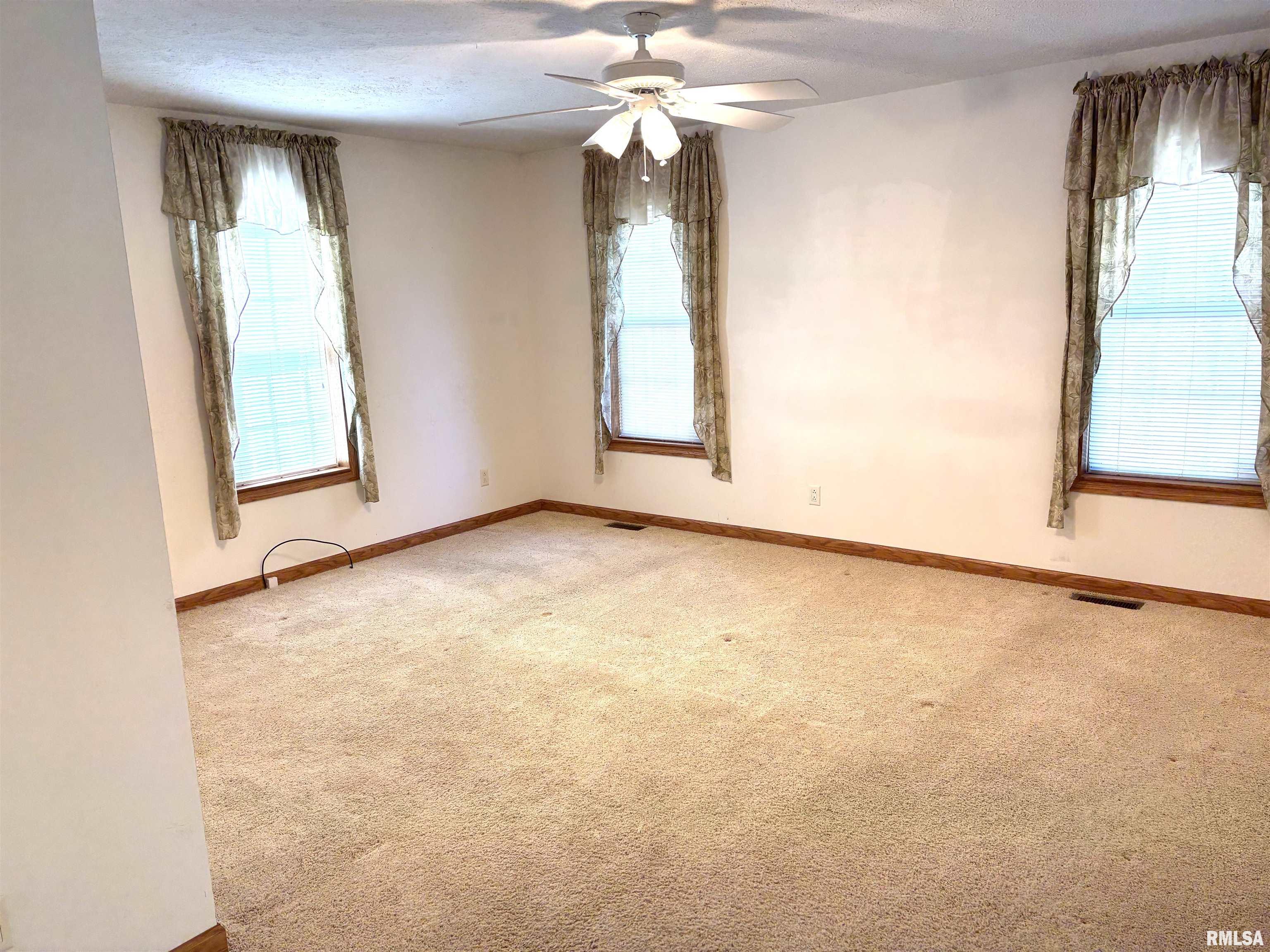 2800 Vía Rosso, Unit 134 Springfield, IL 62703 - Photo 21 of 64 Gallery Image 21
