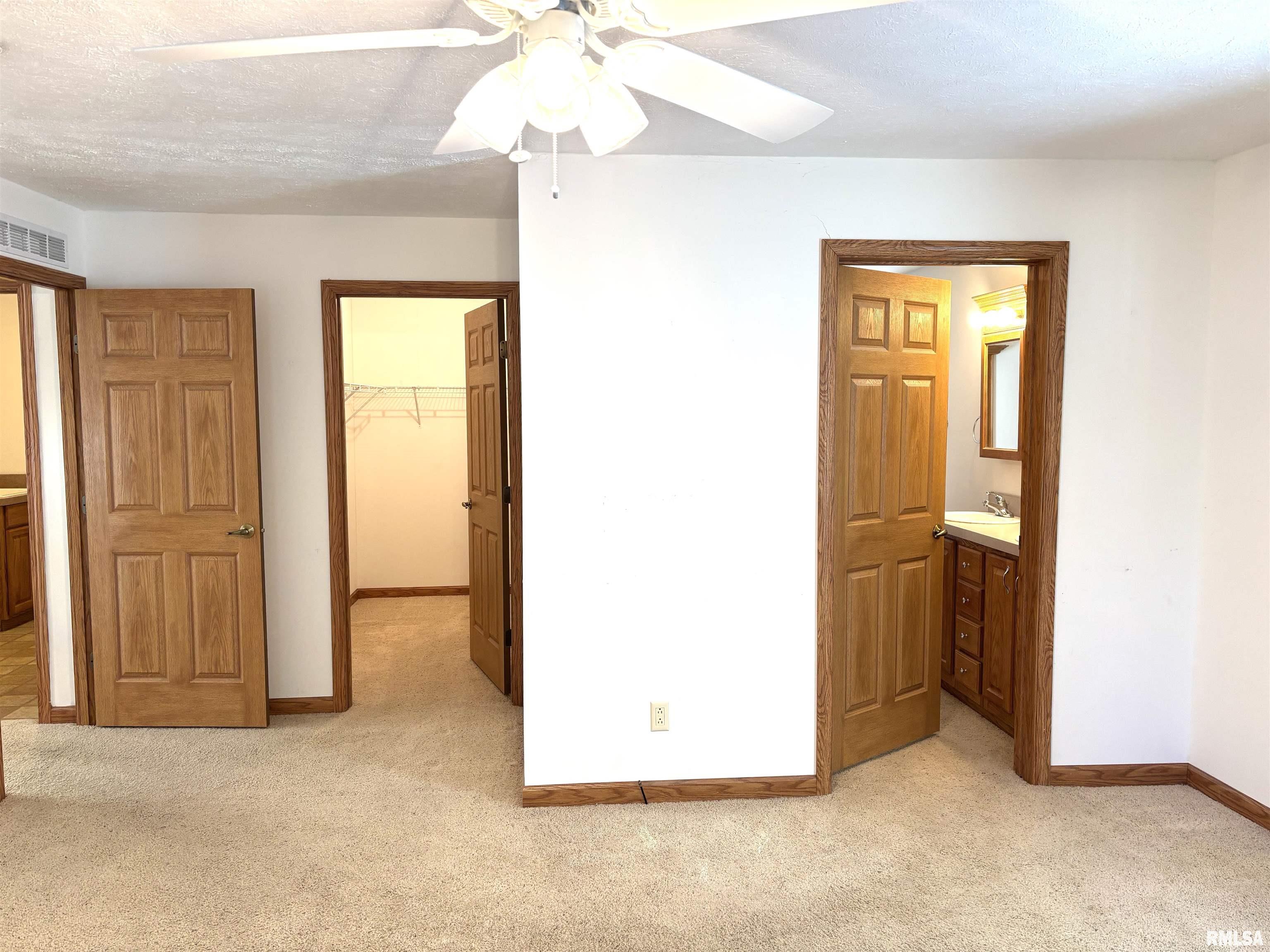 2800 Vía Rosso, Unit 134 Springfield, IL 62703 - Photo 23 of 64 Gallery Image 23