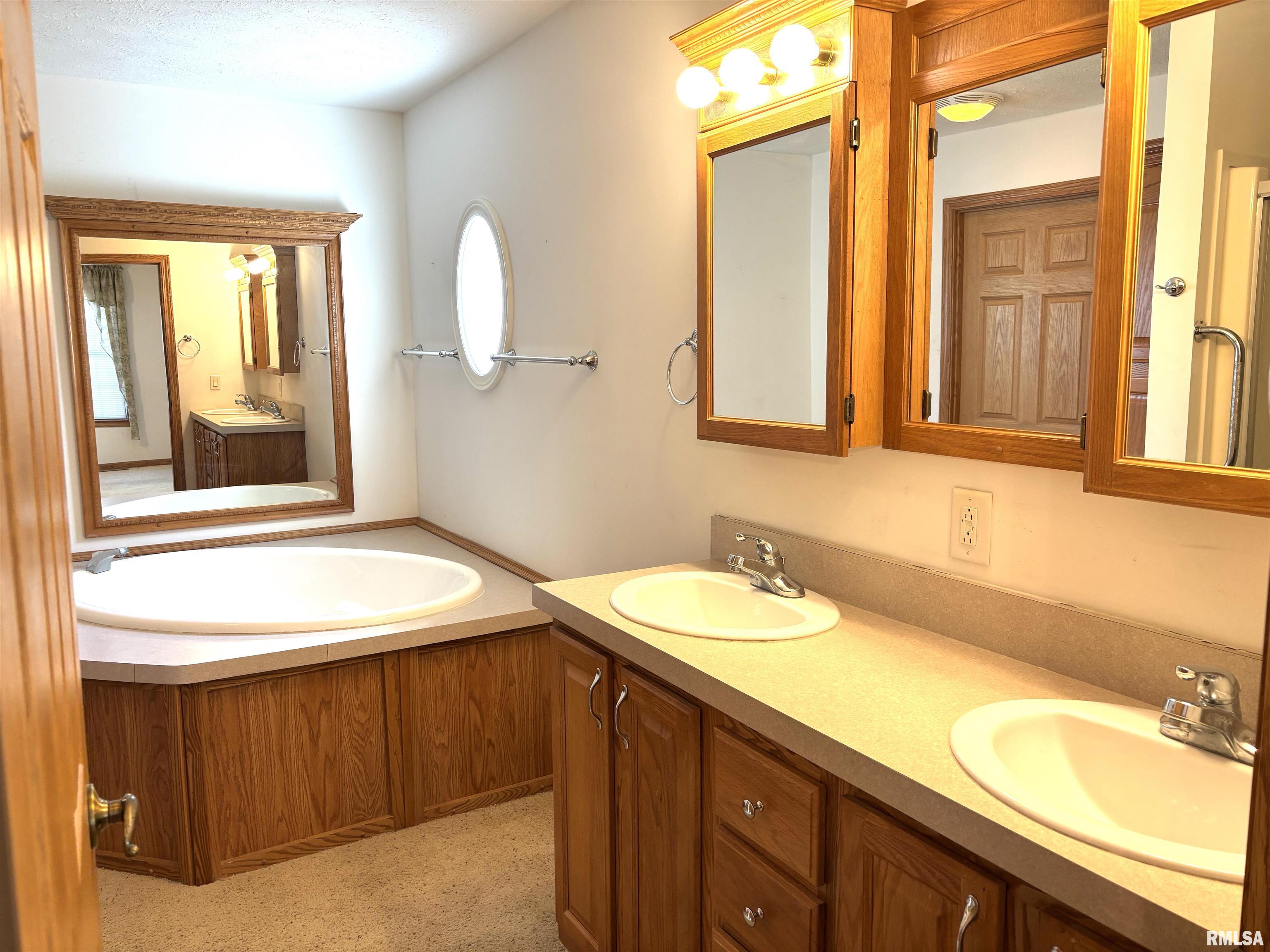 2800 Vía Rosso, Unit 134 Springfield, IL 62703 - Photo 25 of 64 Gallery Image 25