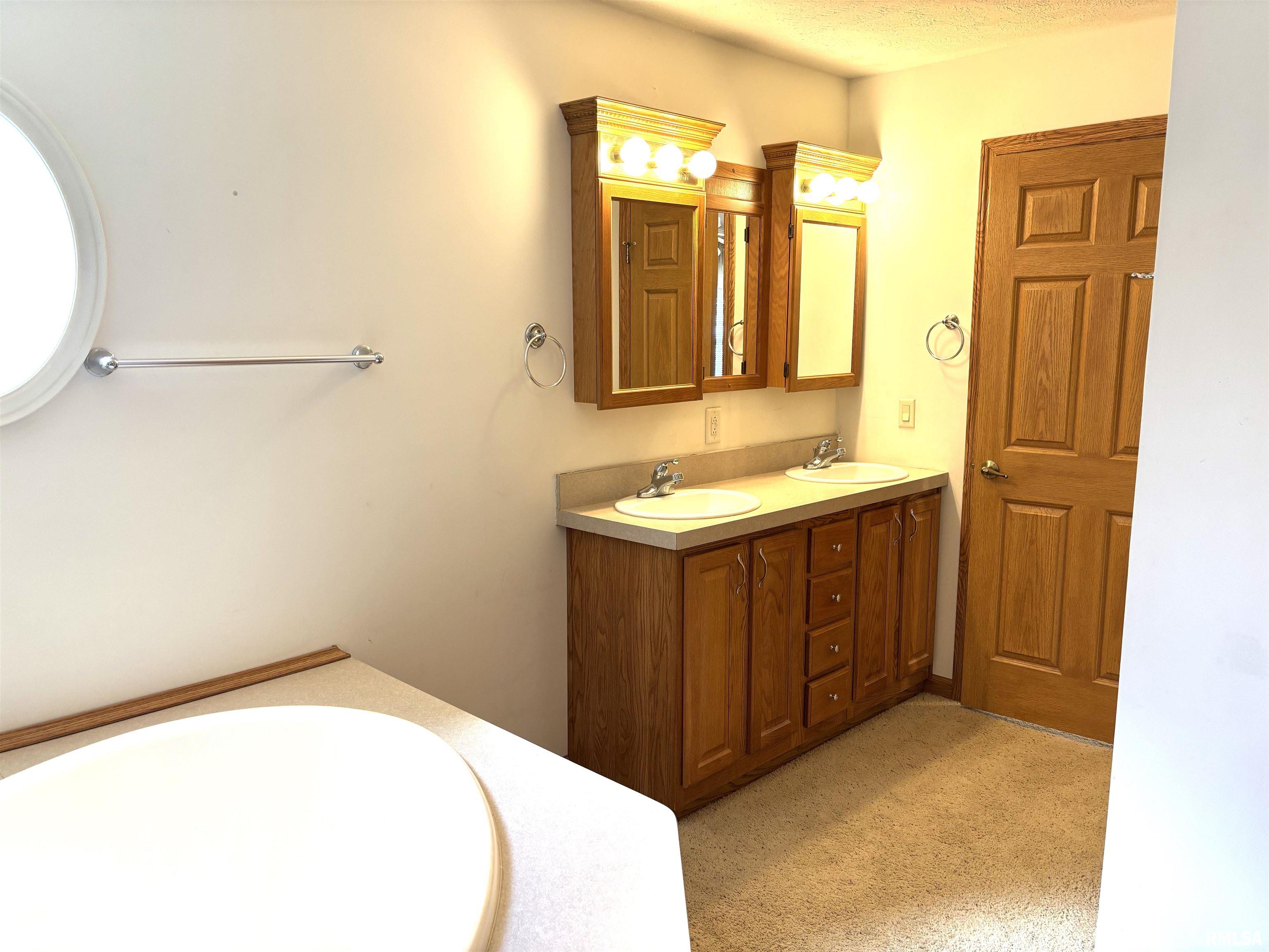 2800 Vía Rosso, Unit 134 Springfield, IL 62703 - Photo 29 of 64 Gallery Image 29
