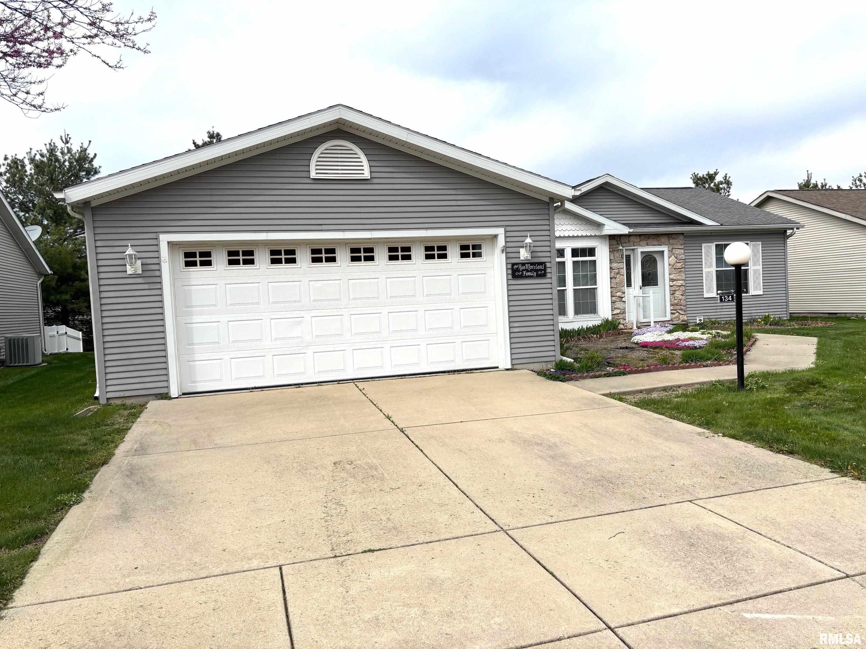 2800 Vía Rosso, Unit 134 Springfield, IL 62703 - Photo 3 of 64 Gallery Image 3