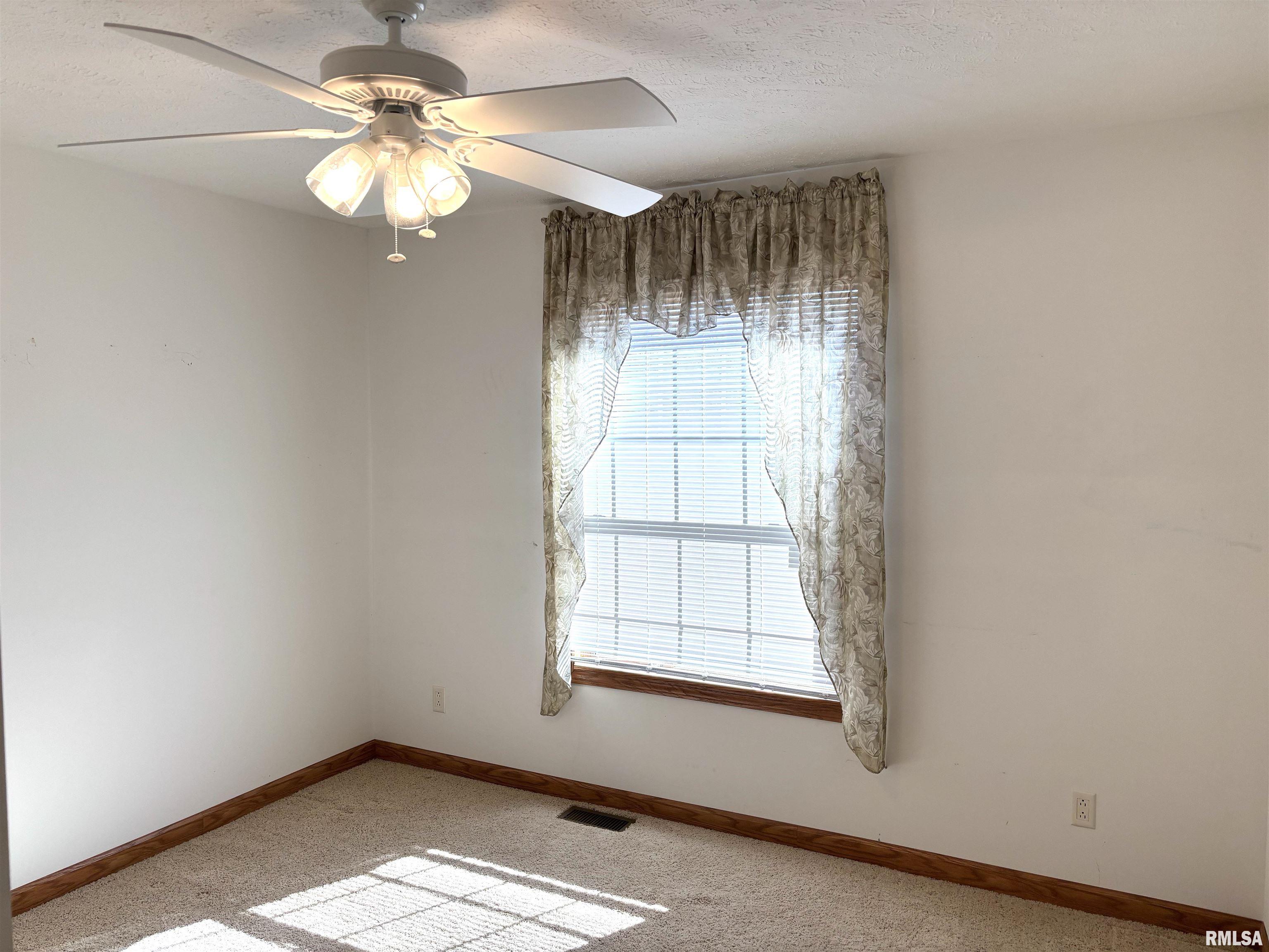 2800 Vía Rosso, Unit 134 Springfield, IL 62703 - Photo 38 of 64 Gallery Image 38