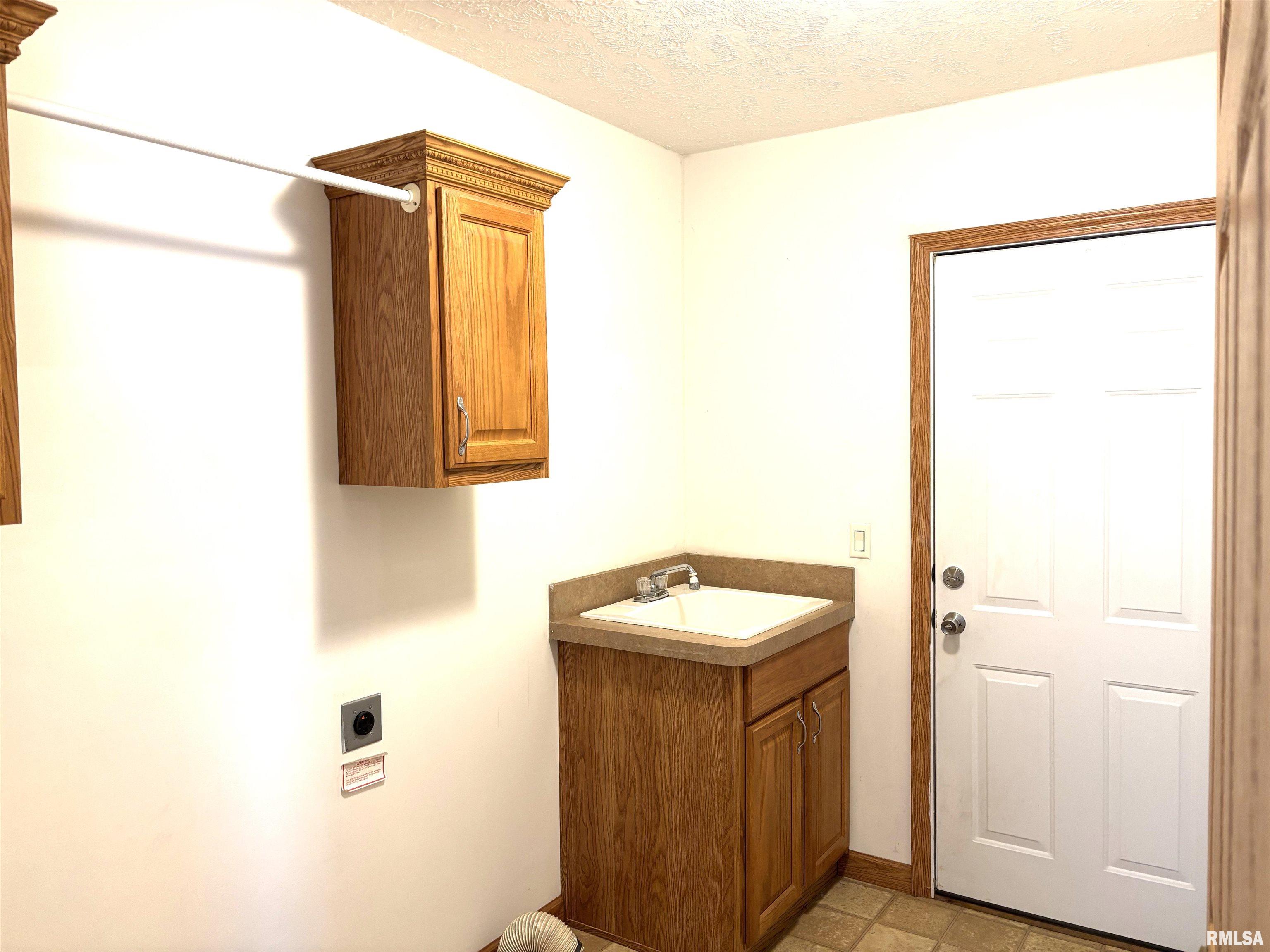 2800 Vía Rosso, Unit 134 Springfield, IL 62703 - Photo 44 of 64 Gallery Image 44