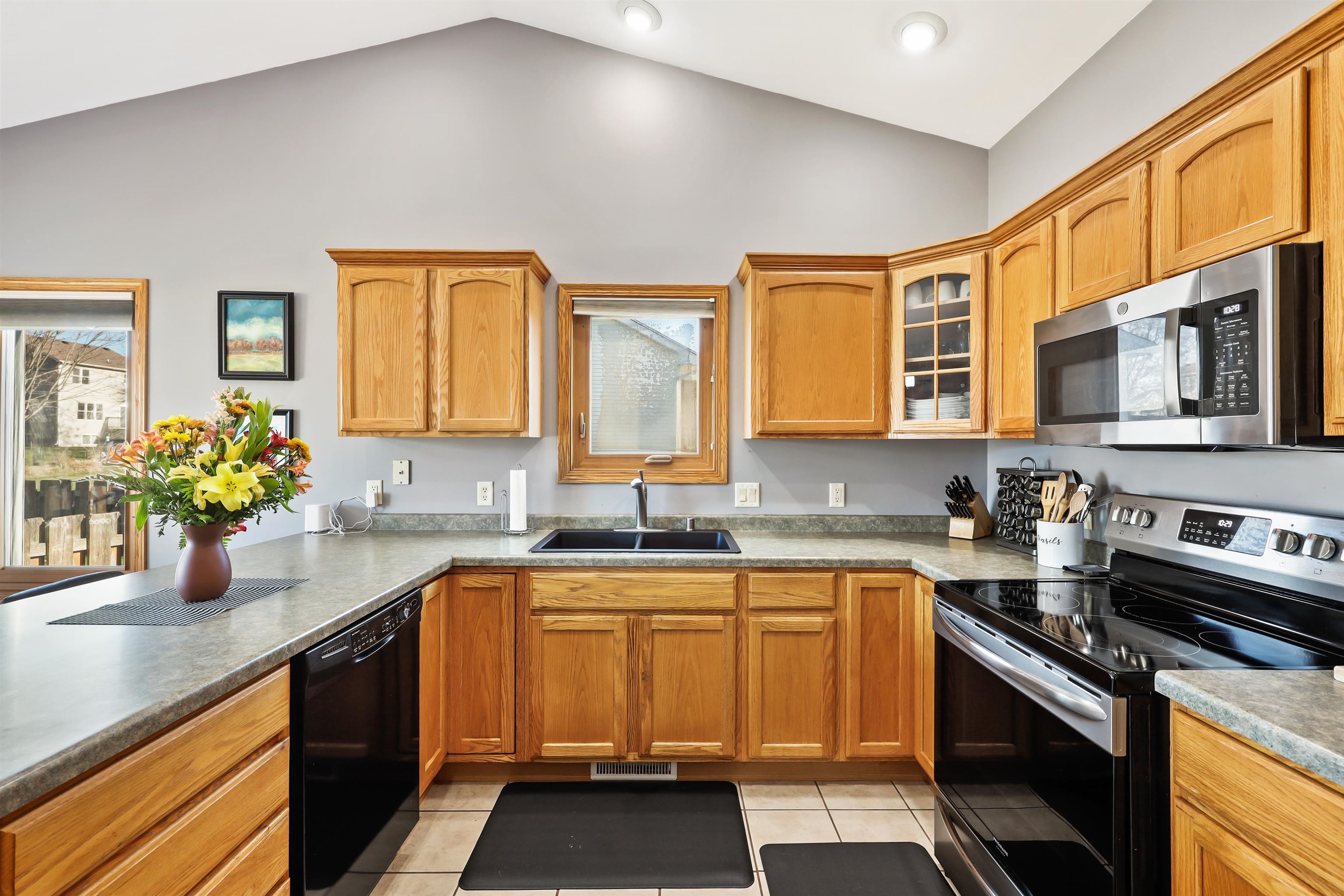 4398 Van Winkle Way DeForest, WI 53532 - Photo 11 of 34